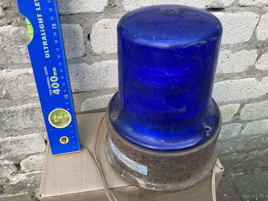 Синий пробесковый маячок.Мигалка