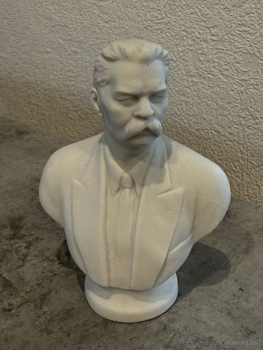 СТАТУЭТКА фарфоровая  Бюст Горький. Распродажа коллекции!!!