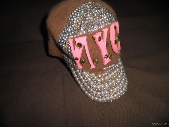 Кепи бейсбольная женская,стильная в стразах.С рубля.