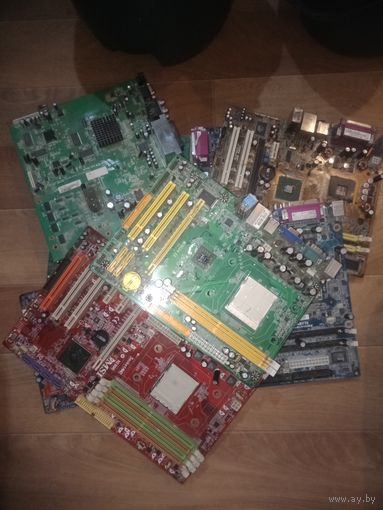 Материнские платы от компьютеров  , 8 штук , 4 кг .