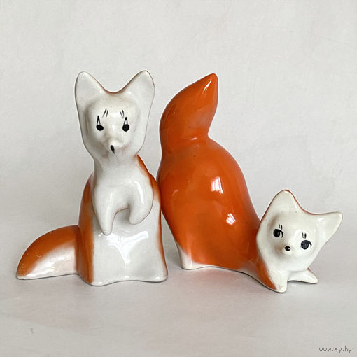 Лисички, фарфоровые статуэтки