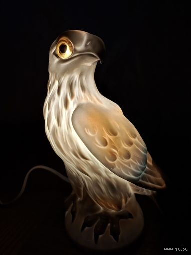 Статуэтка Орел ,германия ,фарфор ,с подсветкой