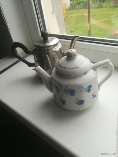 Два заварника. С рубля.