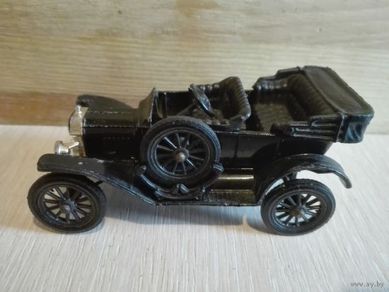 Винтаж.Форд Т 1915 г.Corgi Classics.Англия.1/43.