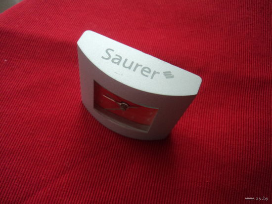 Часы-будильник, дорожные " Saurer"
