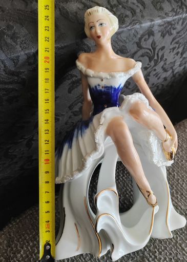 Балерина. Румыния компанияRoceram Alba Iulia.