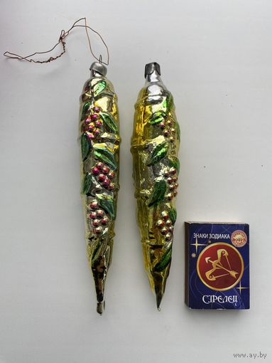 Лот елочных игрушек.