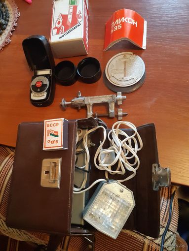 ШЕСТЬ предметов фототехники. Сделано в СССР. С 5-ти рублей.
