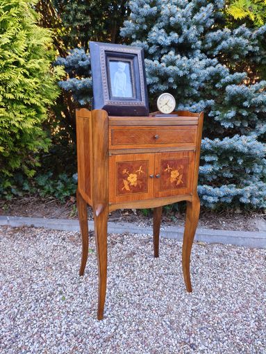 Антикварная Тумбочка / Прикроватный Столик в Стиле Людовика XVI, Франция Маркетри ХХ век.