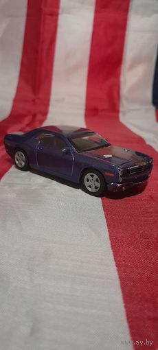 Машинка (модель) maisto 1:43 Dodge Challenger Concept