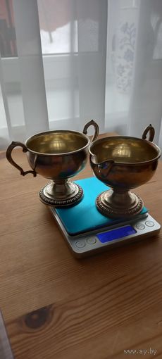 Серебряный набор. 925пр.Sterling 203гр. с утяжелителем Высота 7,5см. С рубля..