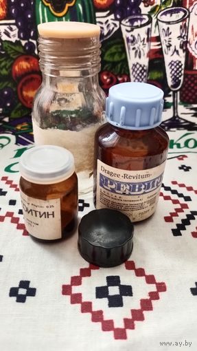 Медицинские советские баночки