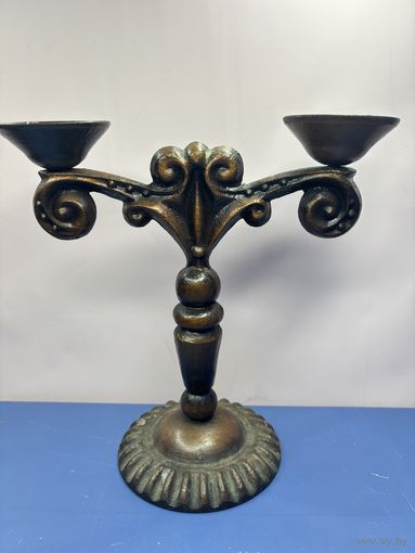 Подсвечник на две свечи металл