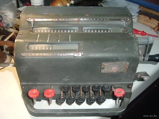 Арифмометр ВК-1,1962 года выпуска.