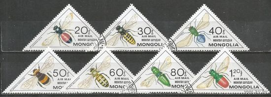 Монголия. Насекомые. Пчёлы и осы. 1980г. Mi#1279-85. Серия.