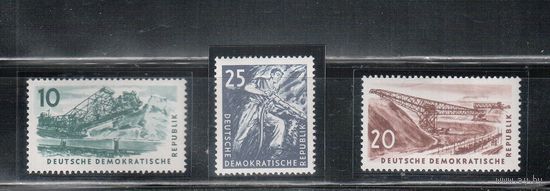 ГДР-1957,(Мих.569-571) **  , Добыча угля , Шахтер, (полная серия)