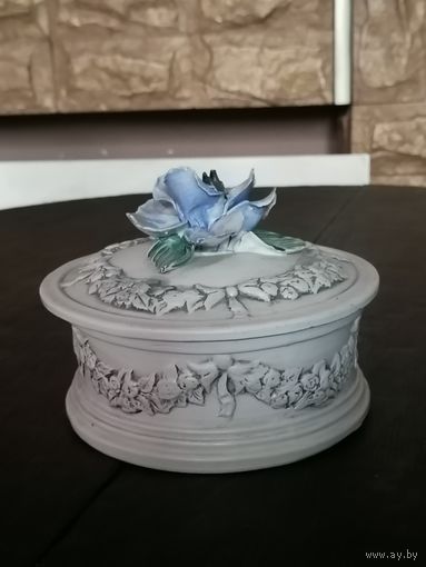 Шкатулка керамическая, Италия.