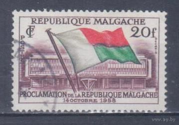 [280] Французские колонии. Мадагаскар 1959. Независимость.Флаг. Гашеная марка.