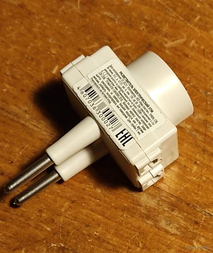 Тройник Козья ножка 10А, 230В