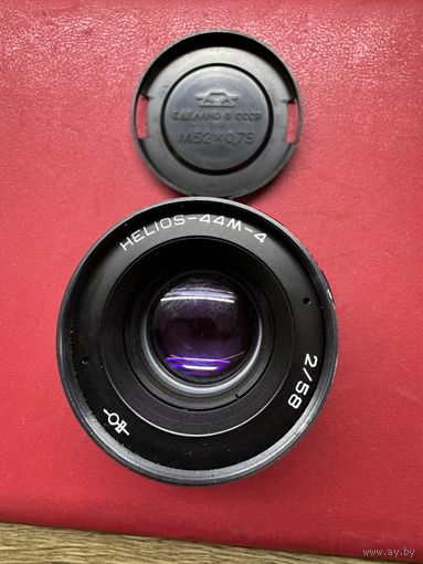 Helios -44 М-4 .