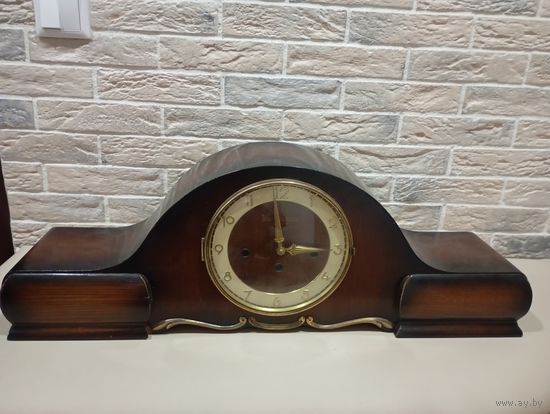 Каминные часы.