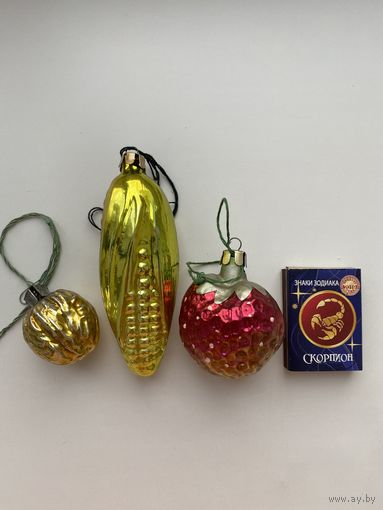Елочные игрушки.