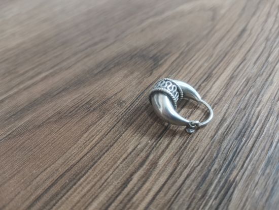 Серьга. Серебро.
