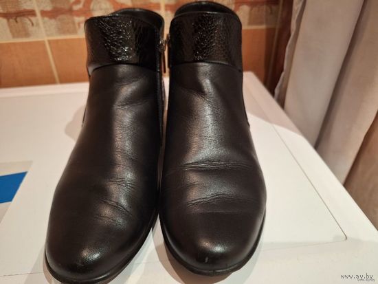 Полусапожки женские деми 39 размер