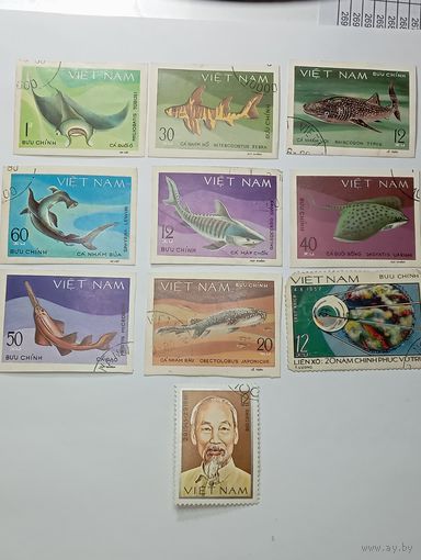 Марки Вьетнам . С рубля .