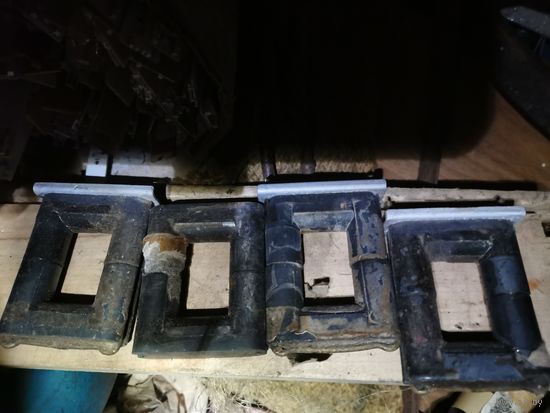 ФЕРИТЫ С ТВС НА ВЕС 1КГ 1.5Р