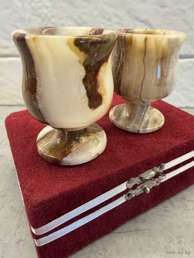 Рюмки из камня оникс. Набор из двух штук. Распродажа коллекции!!!