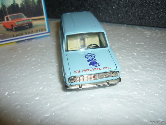 Модель авто ВАЗ 2102 А11. Катюша. Сделано в СССР. 1:43