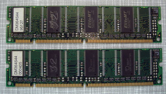 DM364S44 32MB 2шт