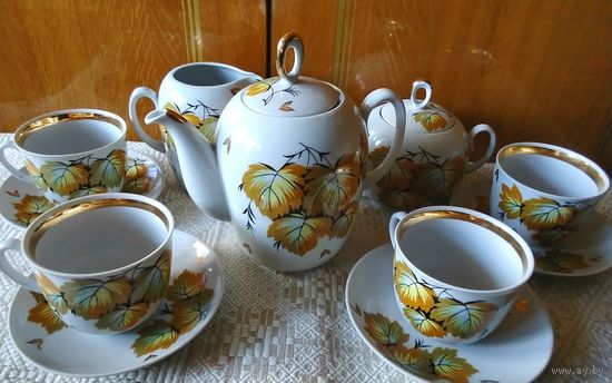 Сервиз ,,Осенние листья'' 70-е  годы СССР НОВЫЙ