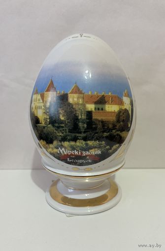 Яйцо. Редкое! МИРСКИЙ ЗАМОК . БЕЛАРУСЬ. Фарфоровая статуэтка с позолотой.  ДФЗ