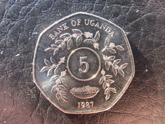 Уганда. 5 шиллингов.1987. С 20 копеек. Распродажа коллекции. Смотрите другие лоты.