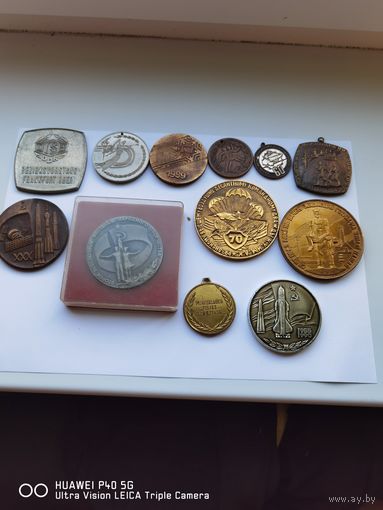 Лот настольных медалей в коллекцию самая, привлекательная цена трёхдневный аукцион