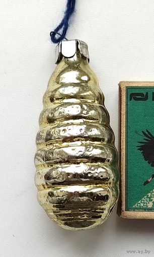 Ёлочная игрушка. *27.