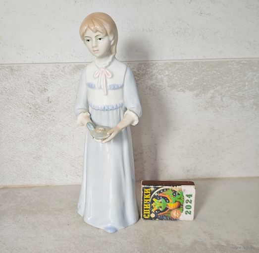 Статуэтка девочка в ремонт