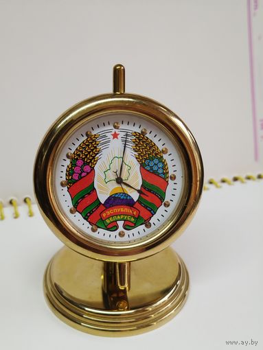 Часы "Луч" настольные,мех Miyota,состояние