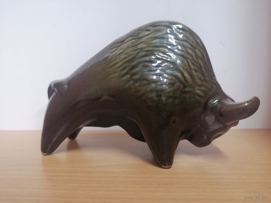 Керамическая фигурка зубра времен СССР