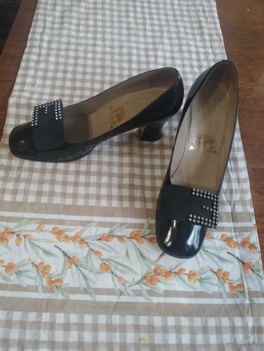 Туфли Германия Founded Hollander 1862 39-й размер