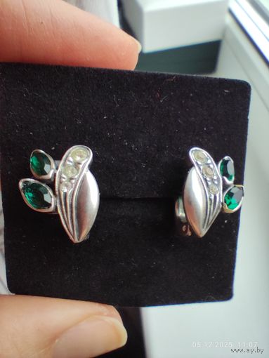 Старенькие серьги серебро