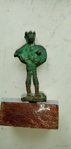 Фигурка рыцарь. Бронза.