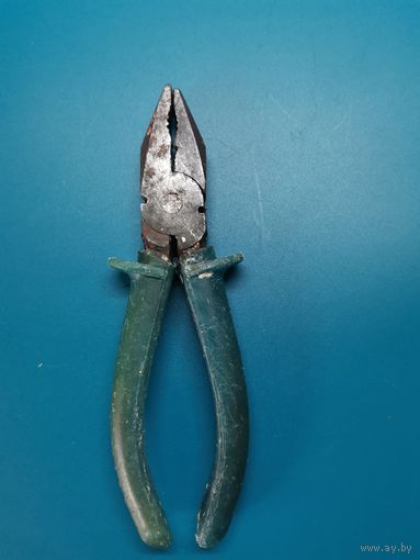 Плоскогубцы СССР.