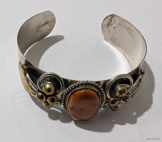 Винтажный браслет с натуральным янтарем