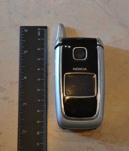 Мобильный телефон Nokia.