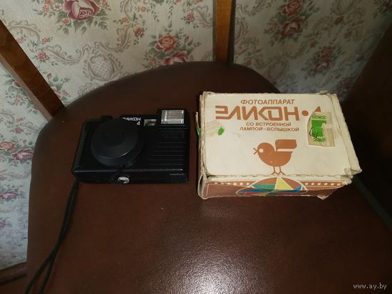 Фотоаппарат "Эликон 4".
