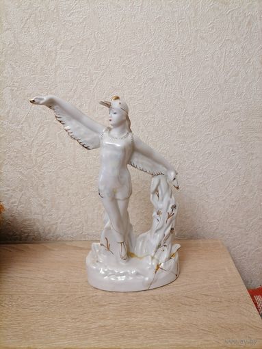 Статуэтка балерина, аист, дефекты, склейка