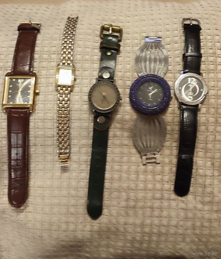 Часы женские наручные рабочие.